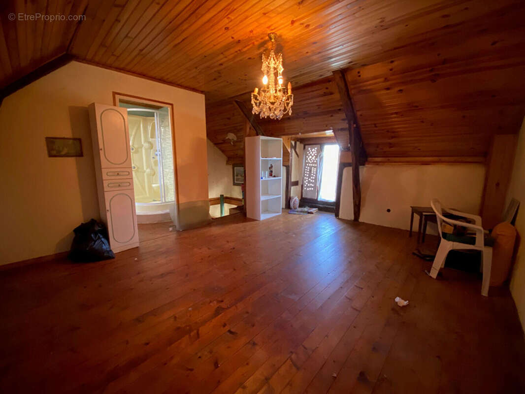 Maison à VEZIN-LE-COQUET