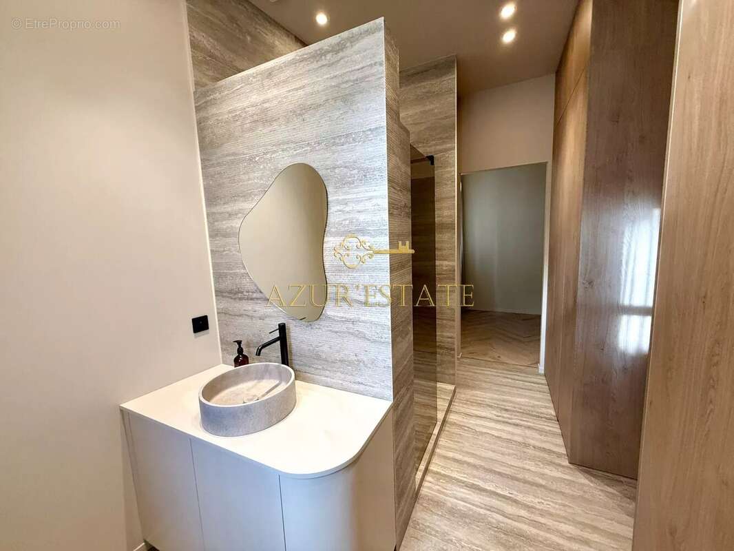 Appartement à BEAUSOLEIL