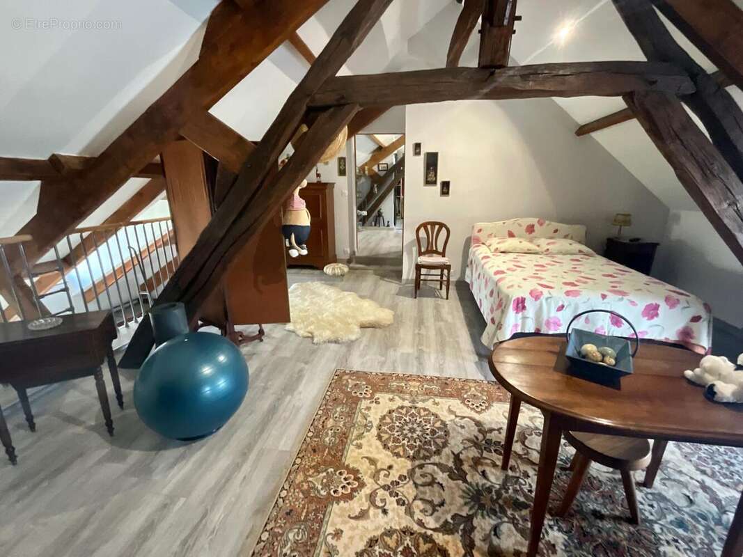 Photo 6 - Maison à MEHUN-SUR-YEVRE