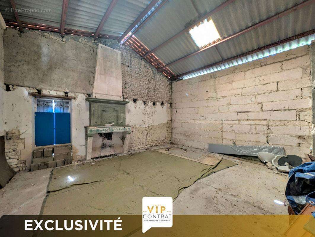 Maison à SAINT-SEVER-DE-SAINTONGE