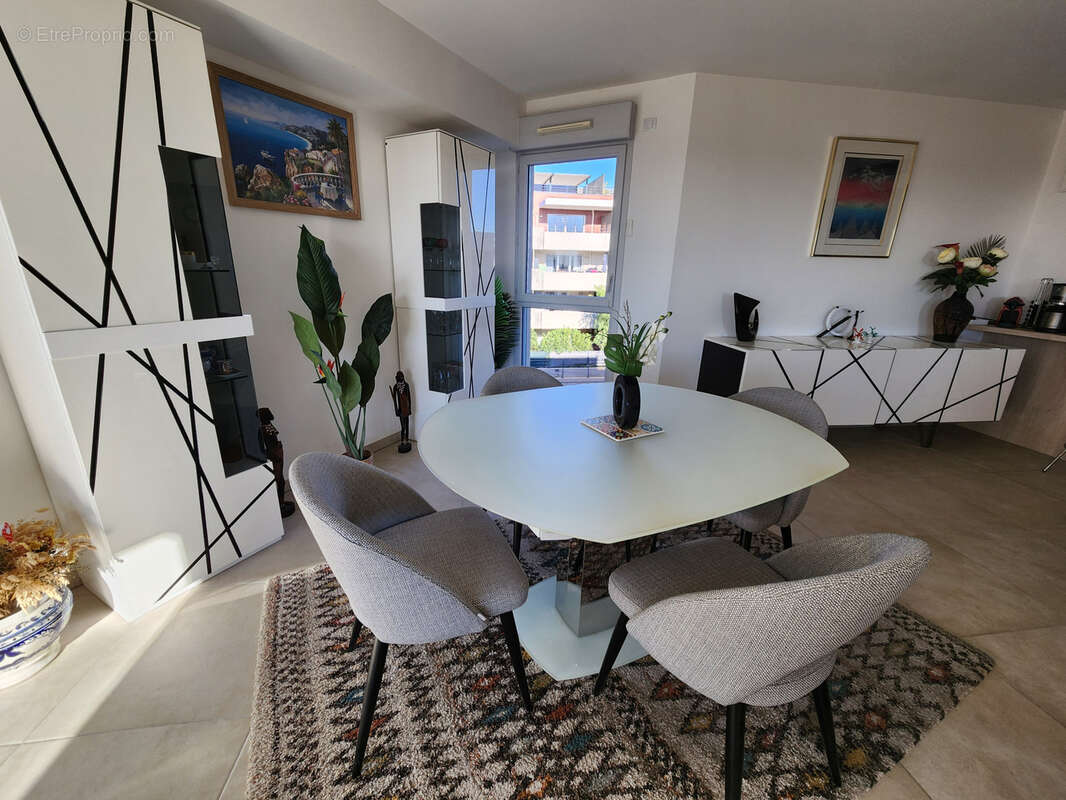 Appartement à FREJUS