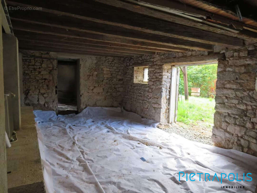 Maison 134 m² à Claveisolles  - photo 6