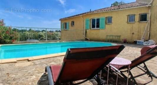 Agréable villa avec 4 chambres et chalet indépendant. - photo 4
