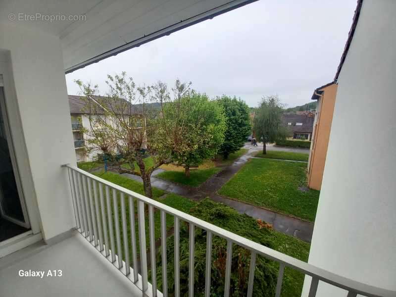 Appartement 75 m² à Seloncourt  - photo 2