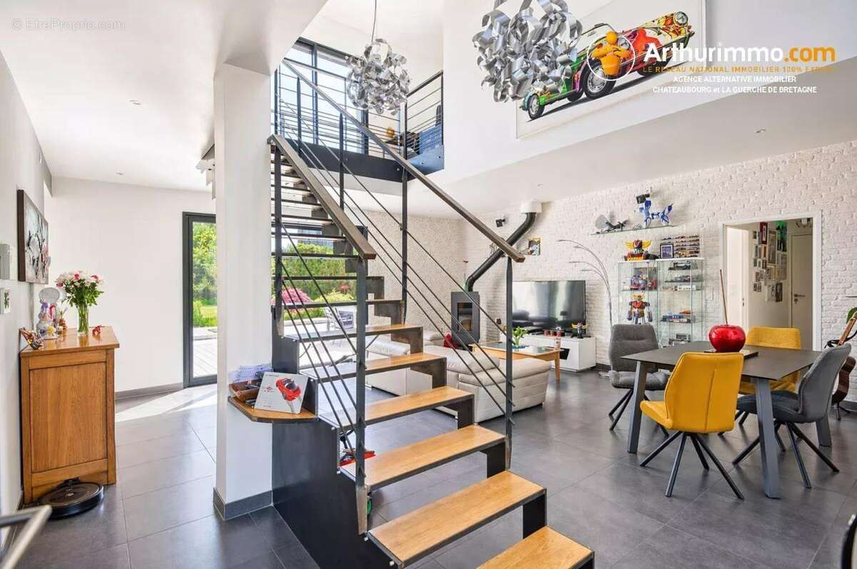 Maison à LA MEZIERE