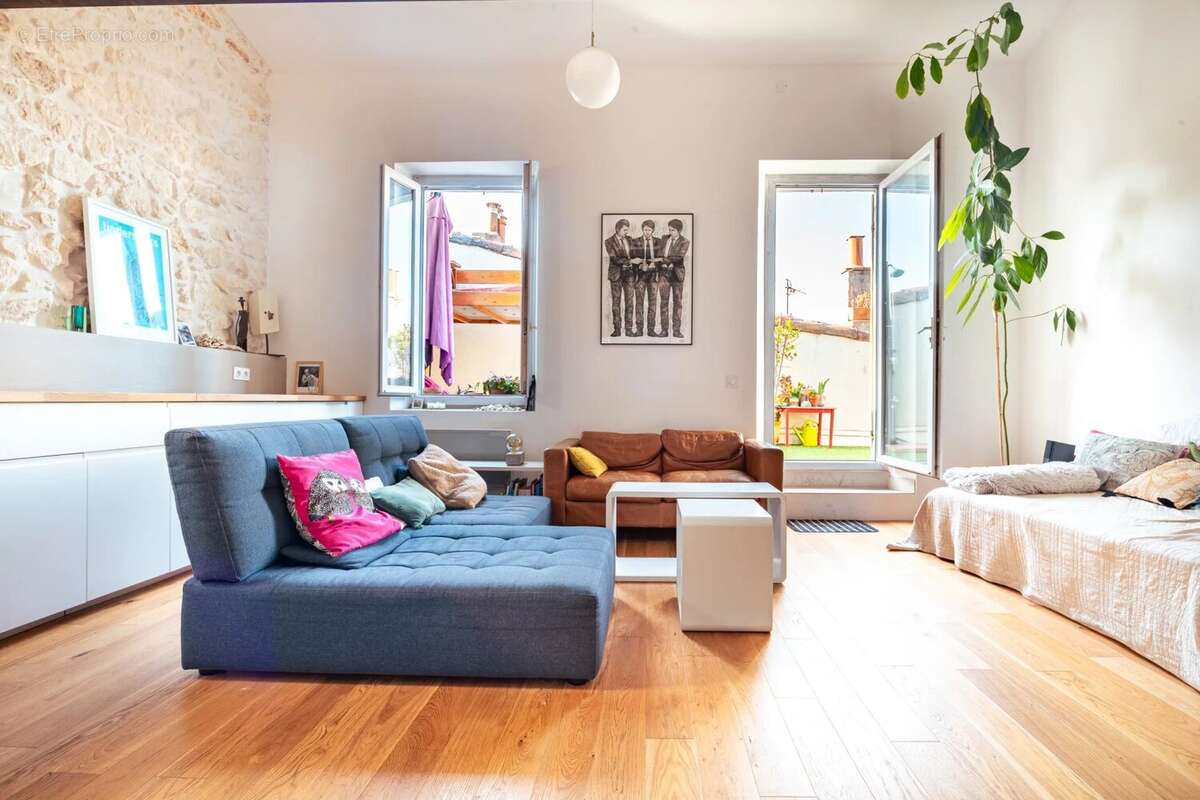 Appartement à MARSEILLE-6E
