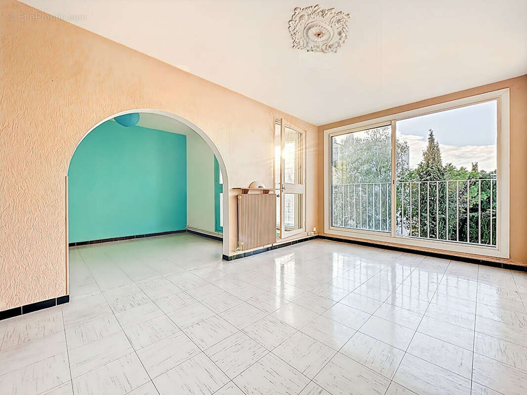 Appartement à MARSEILLE-13E
