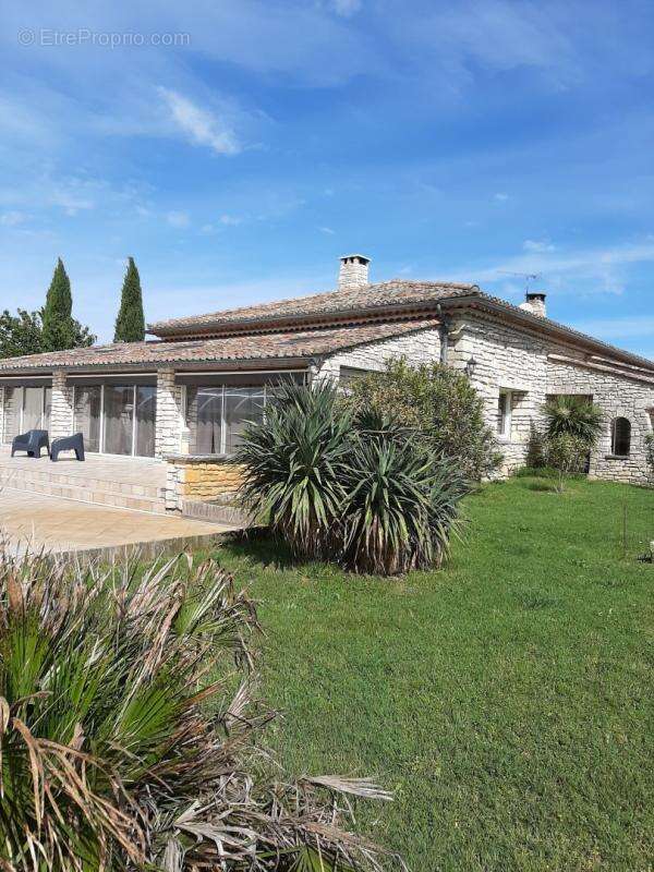 Maison à BARJAC