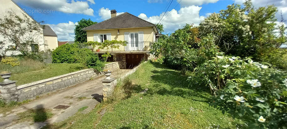 Maison à POUILLY-SUR-LOIRE