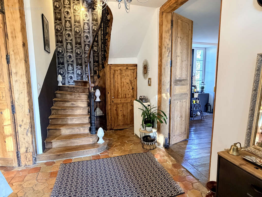 Maison à FOUQUEBRUNE