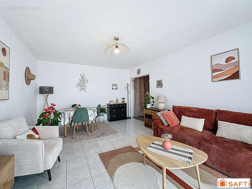 Photo 2 - Appartement à SENS