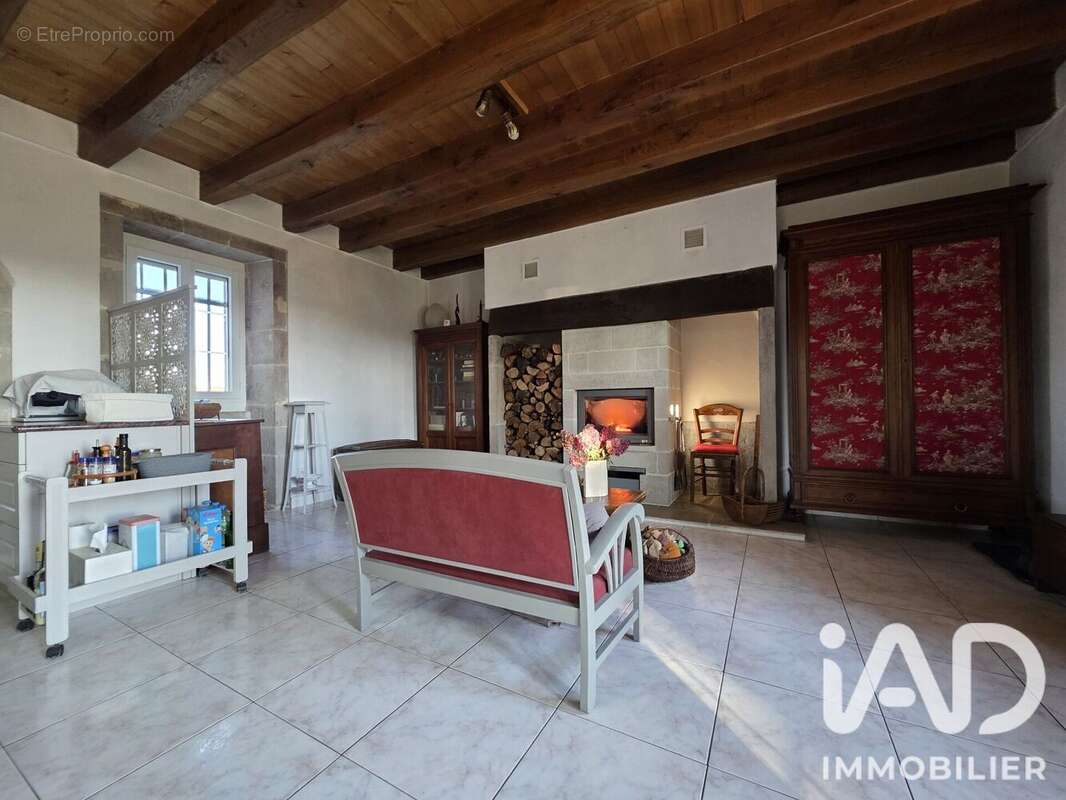 Maison 140 m² à Assier  - photo 4