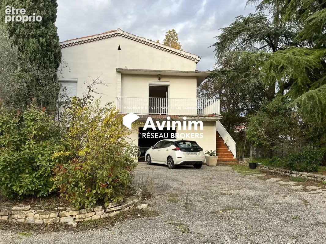 Commerce 932 m² à vendre à Livron-Sur-Drome (26250) - photo 2