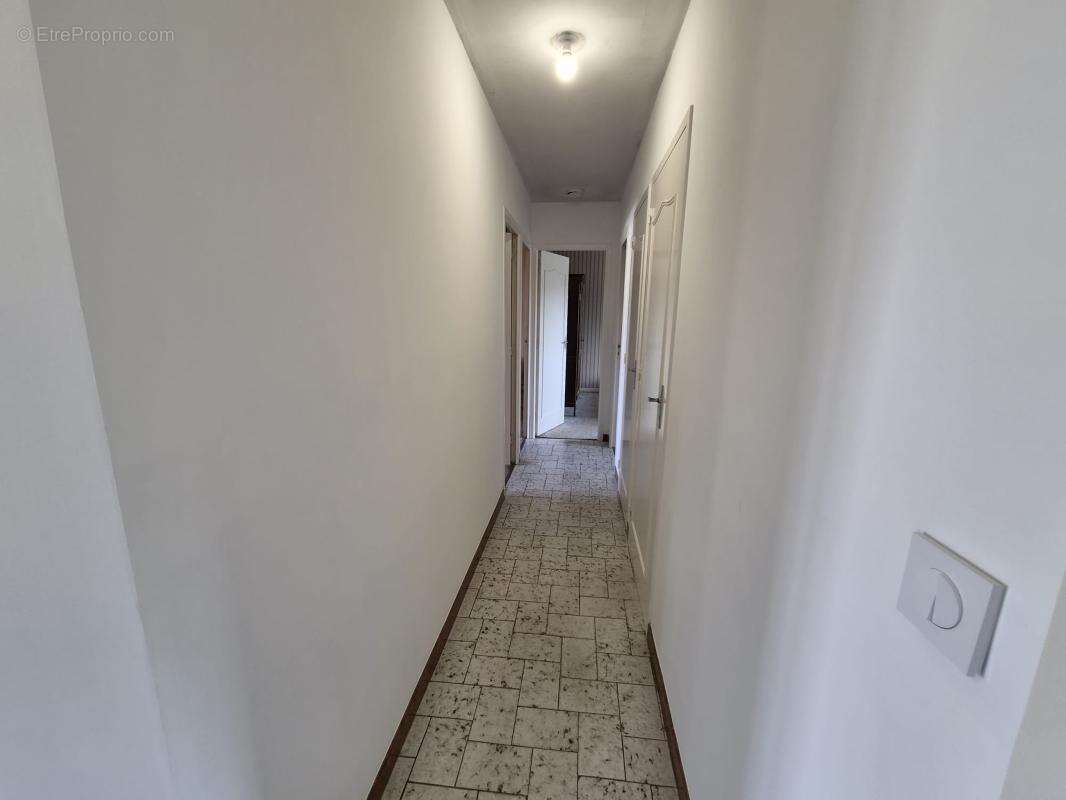 Maison 87 m² à Le Poinconnet  - photo 11