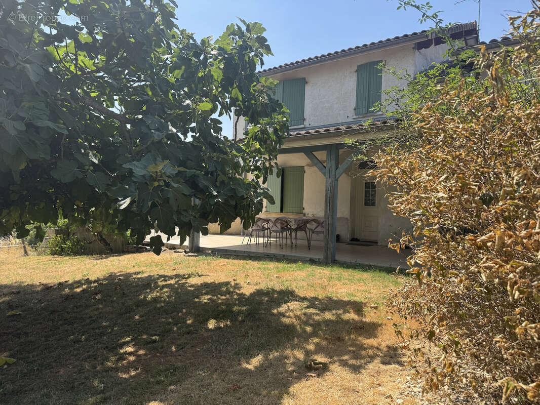 Propriété d'exception 203 m2 & Dépendances de 215 m2 - photo 29