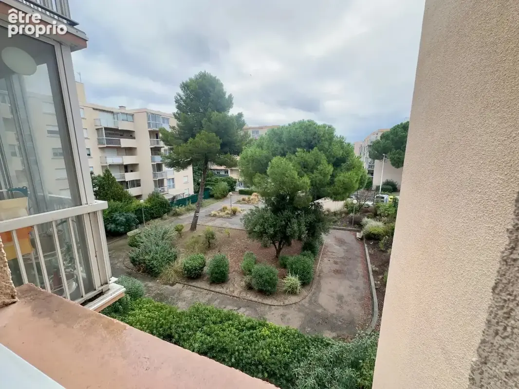 Vaste appartement F2 de 57 m2, résidence sécurisée, parc privé - photo 5