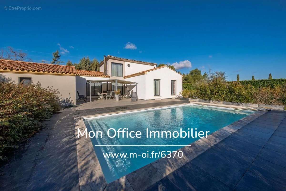 Maison à LE PUY-SAINTE-REPARADE