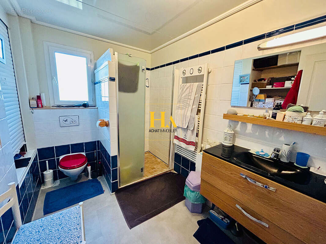 Maison à SAINT-PAUL-TROIS-CHATEAUX