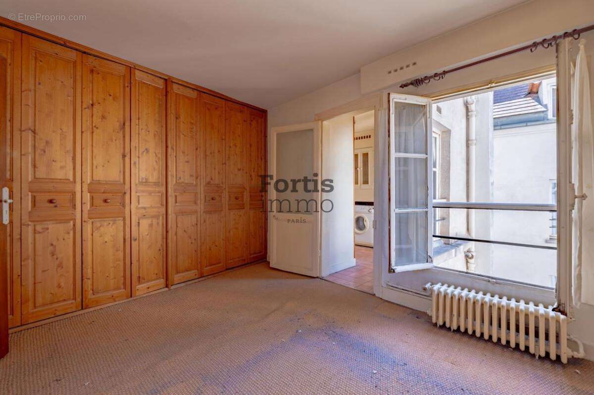 Appartement à PARIS-6E