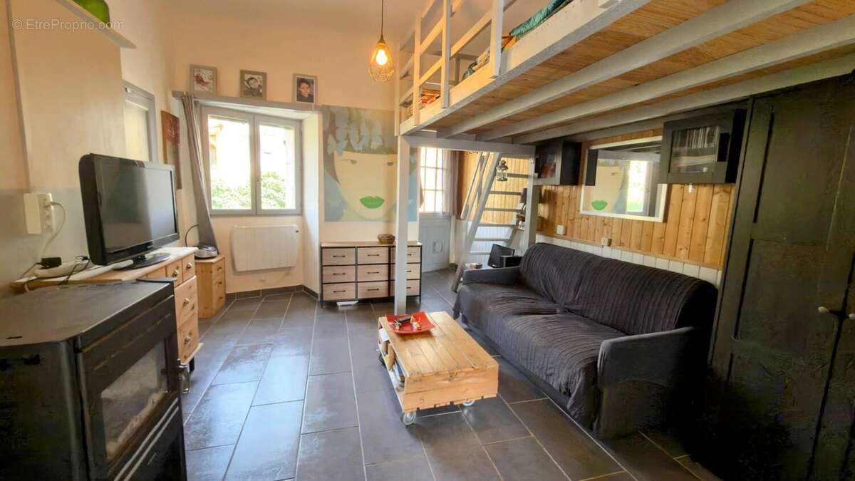 Appartement à RASTEAU