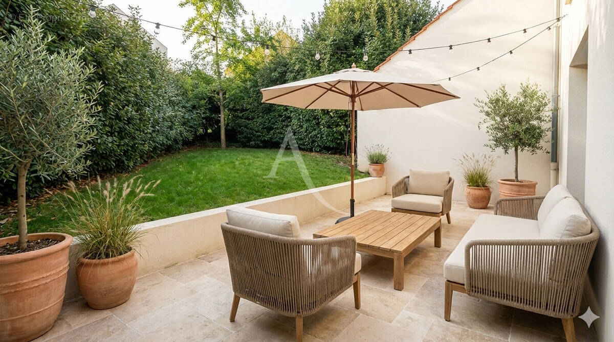 Maison à SAINT-THIBAULT-DES-VIGNES