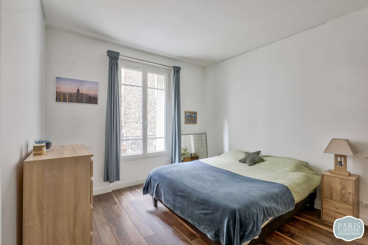Appartement à LEVALLOIS-PERRET