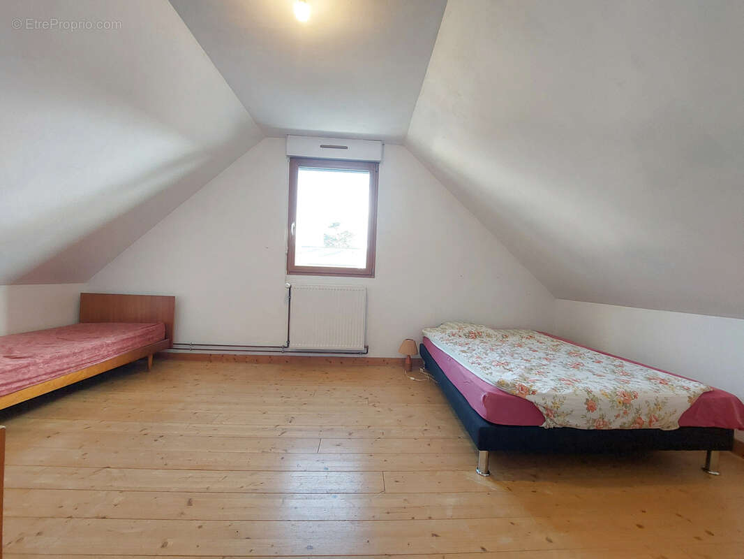 Maison à ARGENTRE-DU-PLESSIS