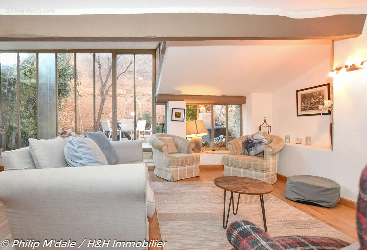 Maison à MORIERES-LES-AVIGNON