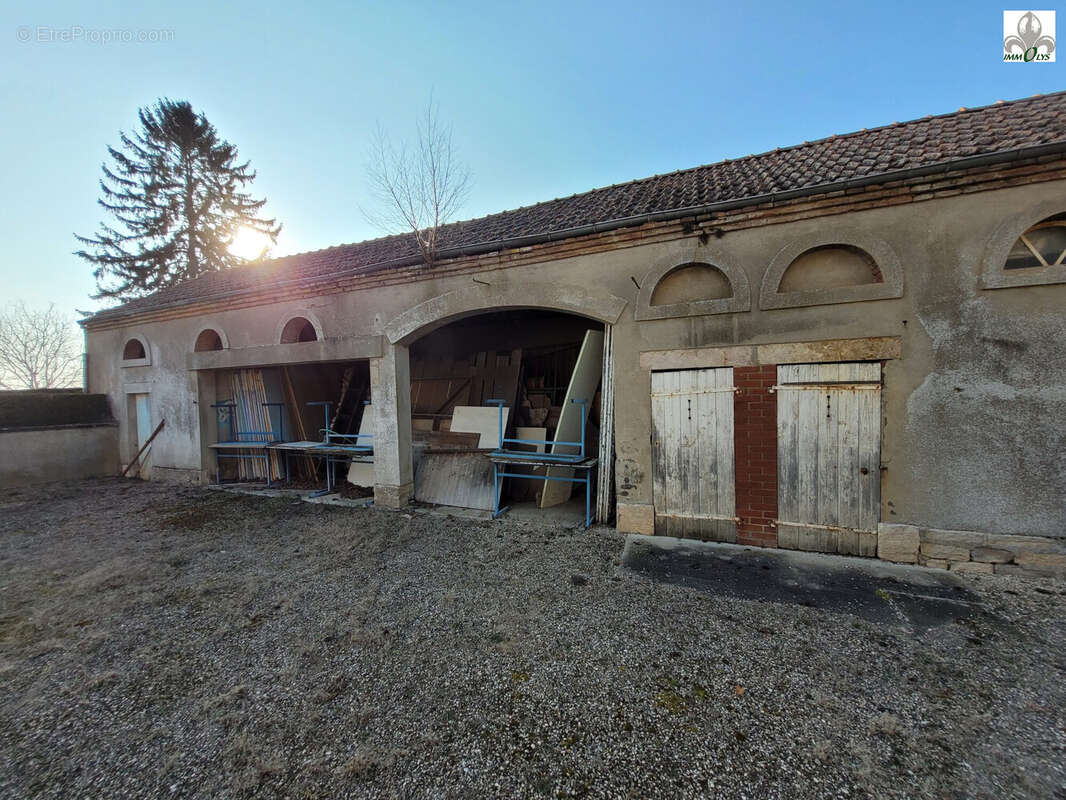 Maison à PAGNY-LA-VILLE
