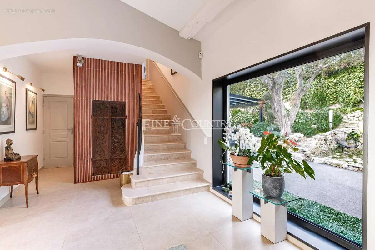 Maison à MOUGINS