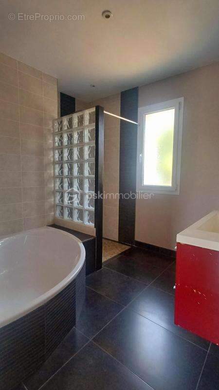 Maison contemporaine de plain-pied avec jardin - photo 10
