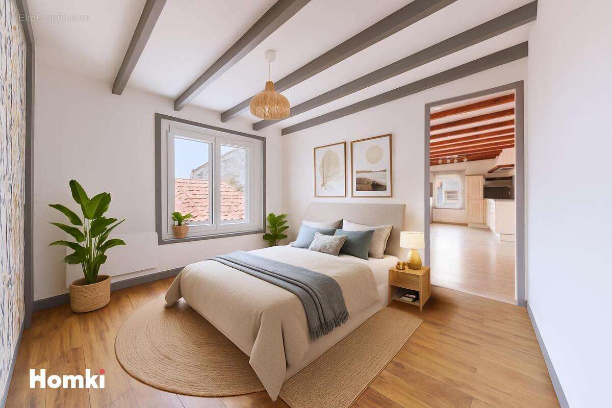 Maison à LA ROCHE-NOIRE