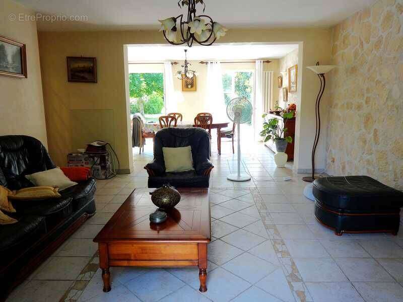 Maison 151 m² à Gisors  - photo 2