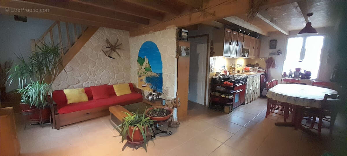 Maison à MONTAZELS
