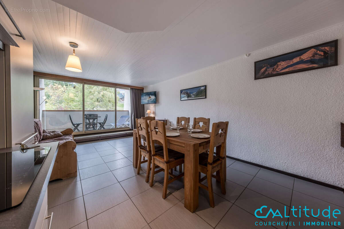 Appartement à LA PERRIERE