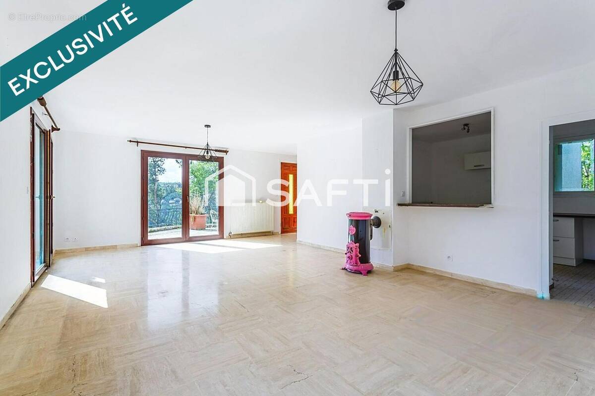 Photo 1 - Maison à GIVORS