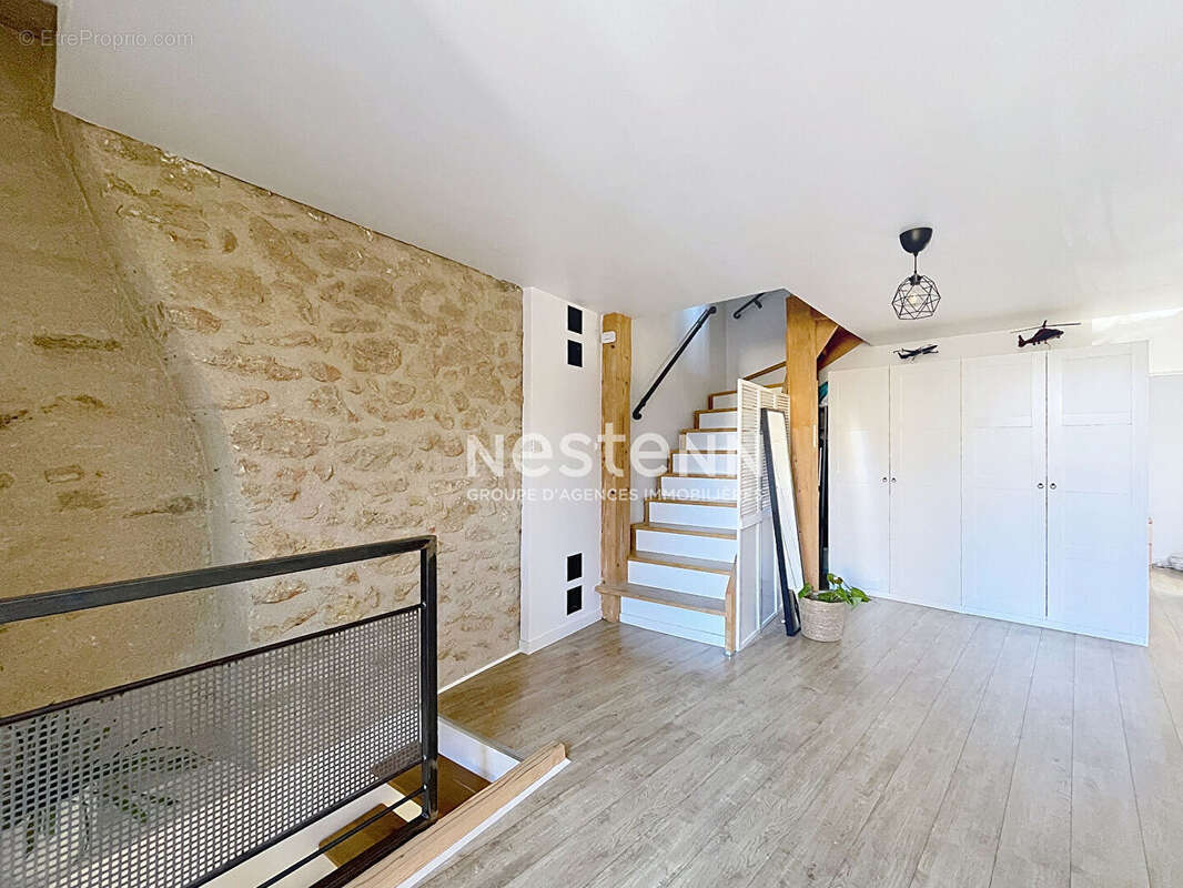Maison Lauris 5 pièce(s) 110 m2 - 3 chambres - bureau - garage - photo 7