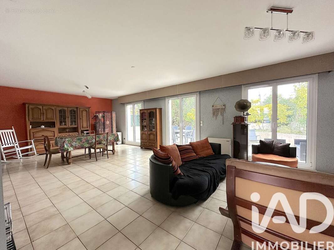 Photo 2 - Maison à CARRIERES-SOUS-POISSY