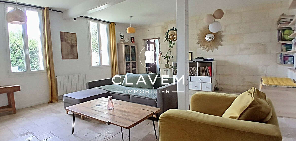 Maison 135 m² à Saint-Andre-De-Cubzac  - photo 4