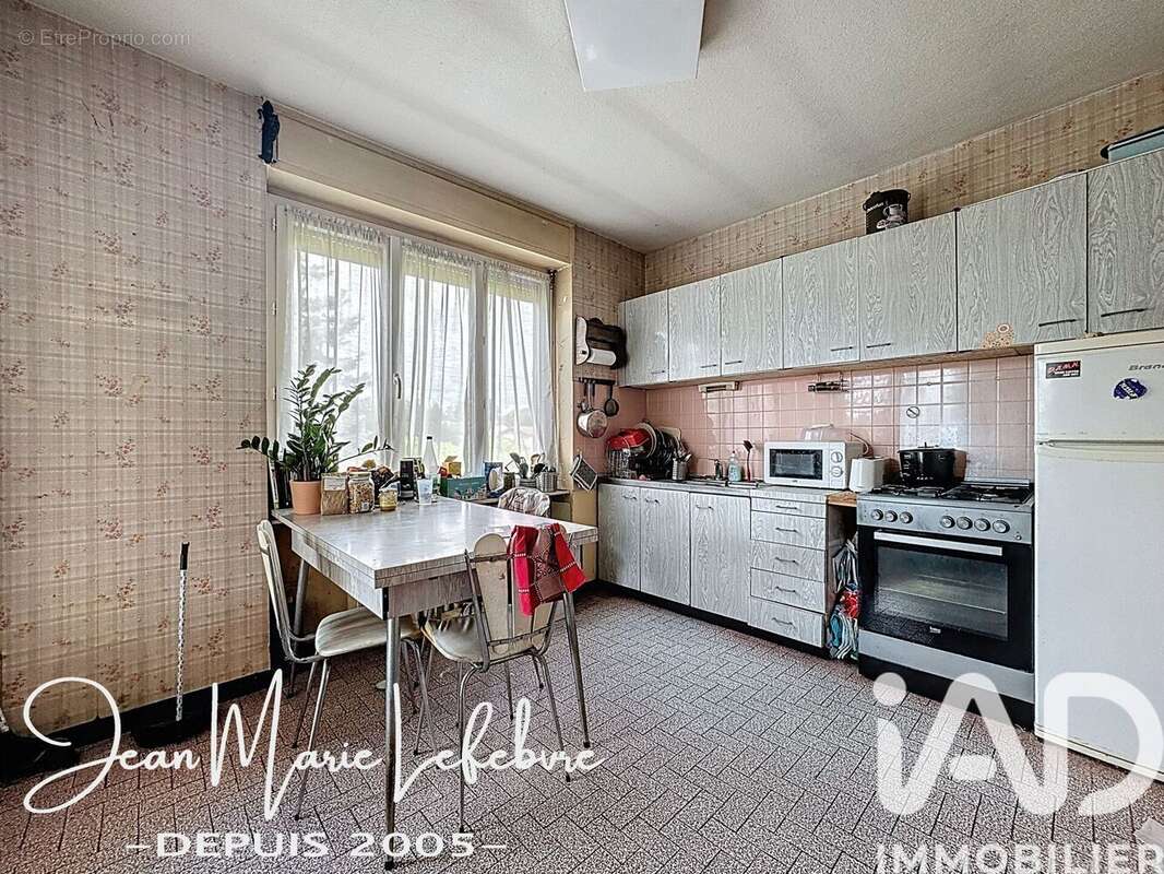 Photo 3 - Maison à CHUZELLES