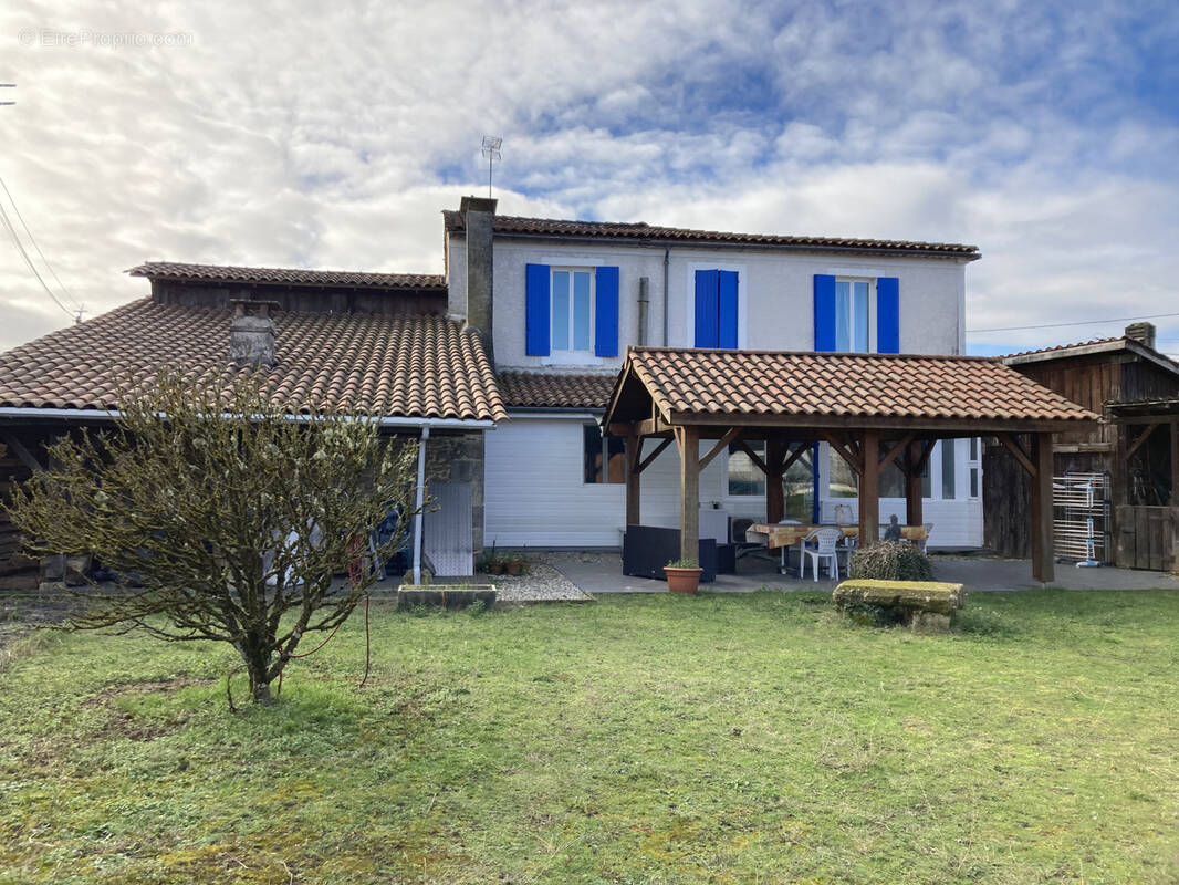 Maison à VILLANDRAUT