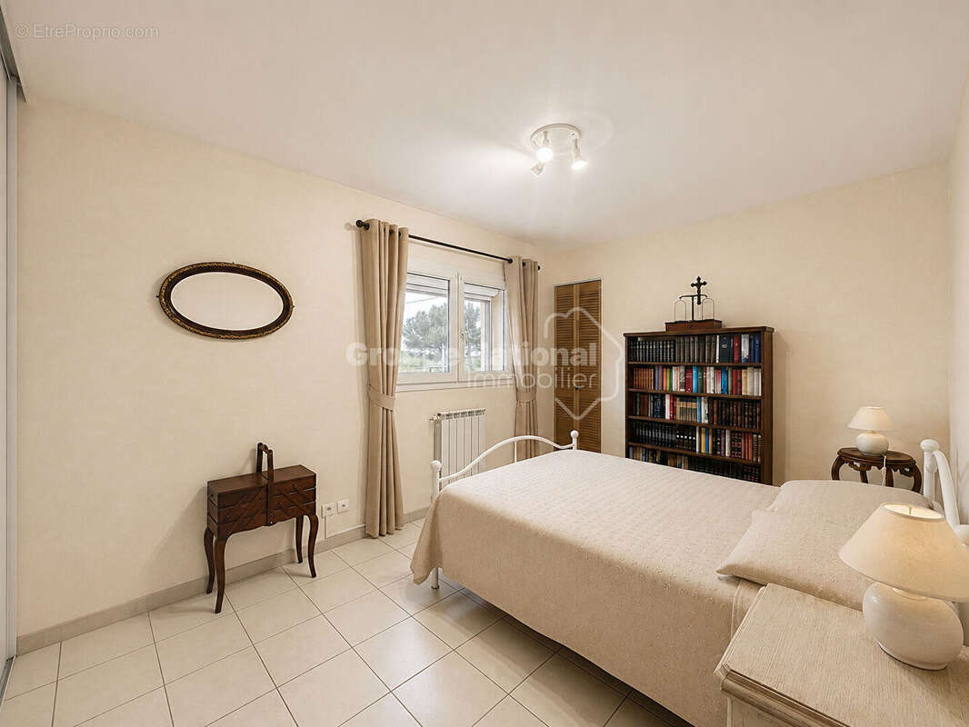 Maison 277 m² à Beaucaire  - photo 9