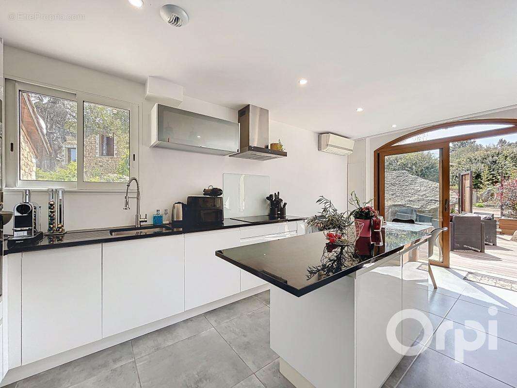 Maison à PORTO-VECCHIO