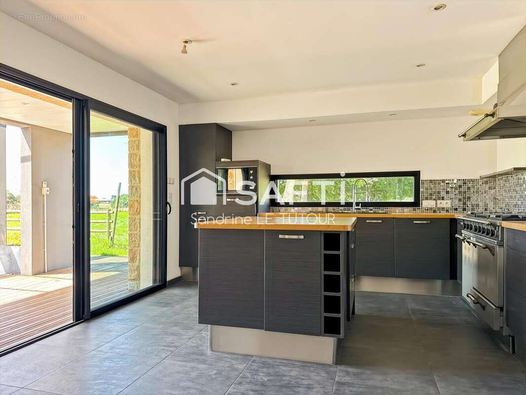 Photo 4 - Maison à SAINT-AVE