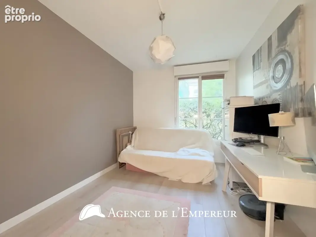 4 pièces - terrasse 56 m2 - 2 parkings et cave. Résidence Villa Racine - photo 17