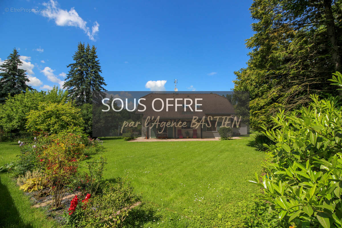 Saint-Genis-Pouilly   Villa 5 chambres sur 1 200 m2 de terrain - photo 3