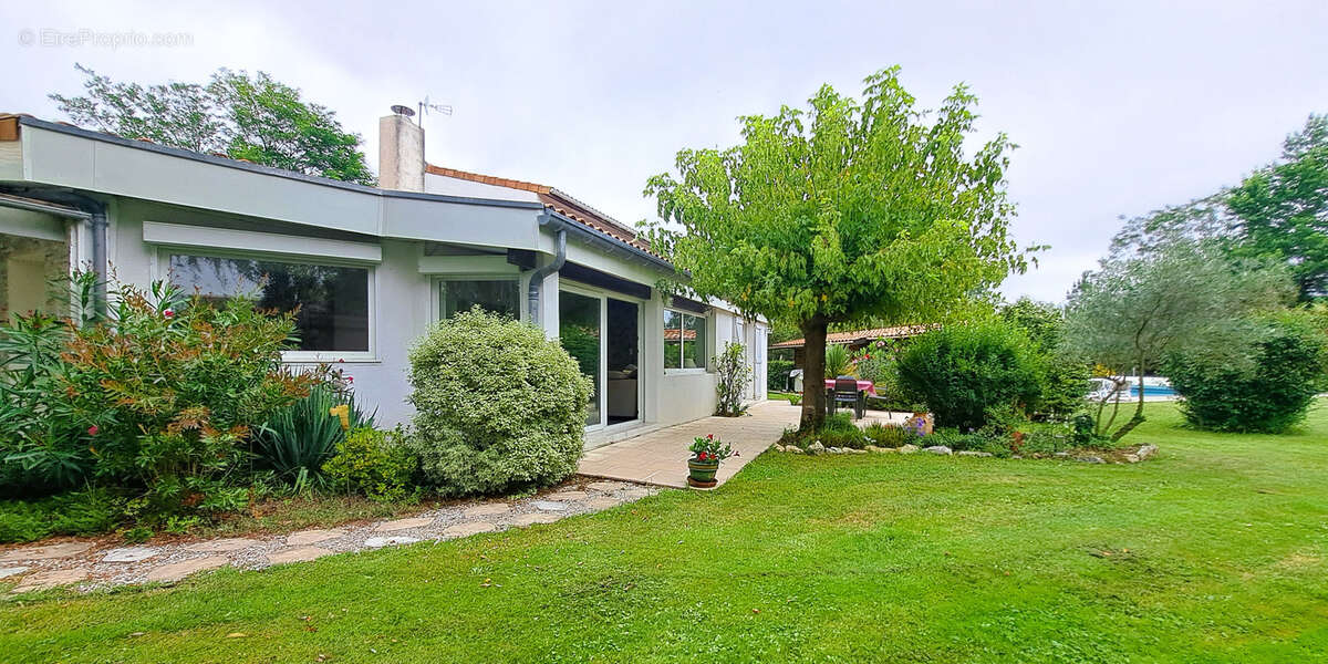 Maison à LE PIAN-MEDOC