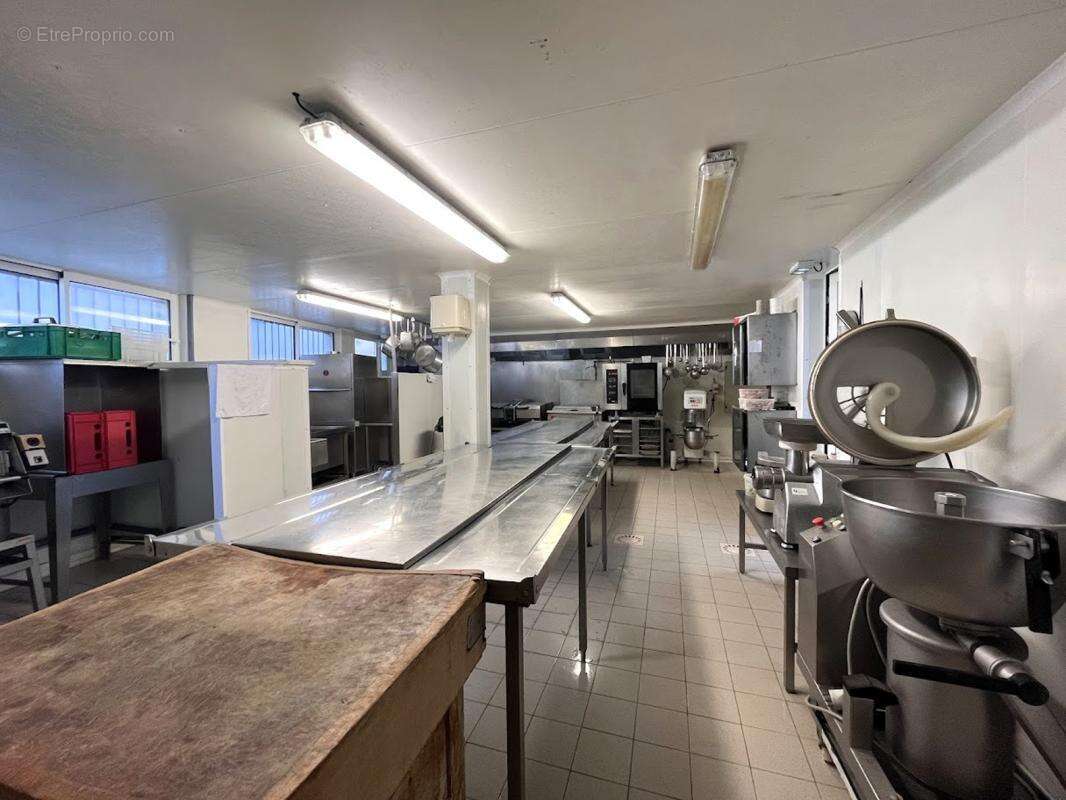 Commerce à SAINT-GEORGES-DE-DIDONNE