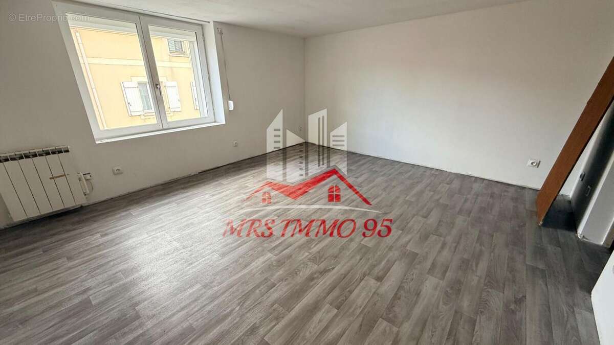 Appartement à VEMARS