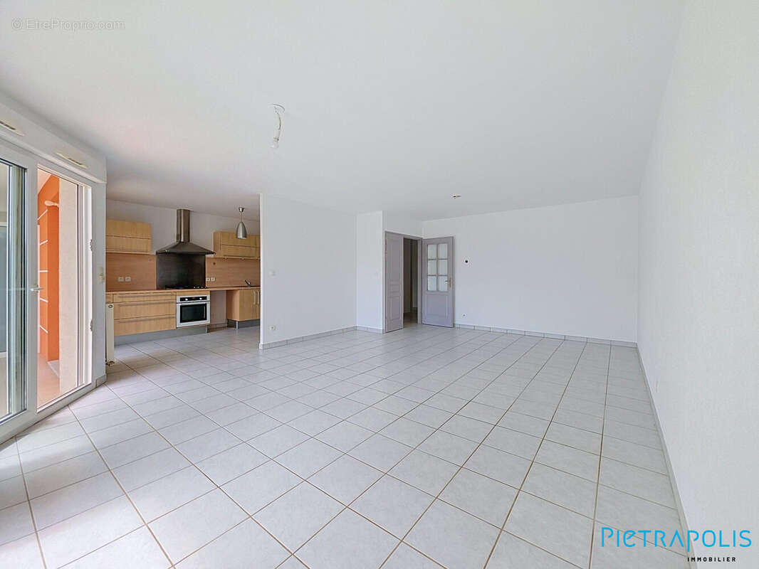 Appartement à FERNEY-VOLTAIRE
